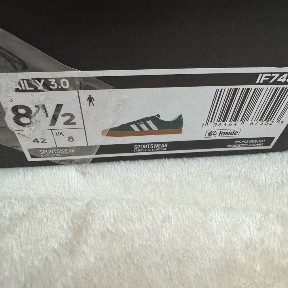 Adidas Forest Green with White Daily 3.0 Shoes Mens 10 Womens 11 - Picture 2 of 5